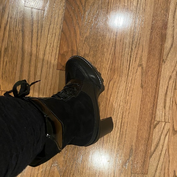 Bamboo Black Platform Boots - Picture 11 of 11